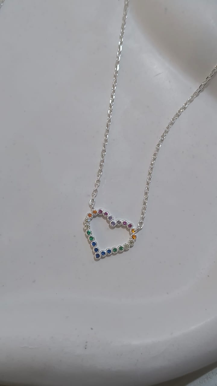 Gargantilla corazon calado con multicolor