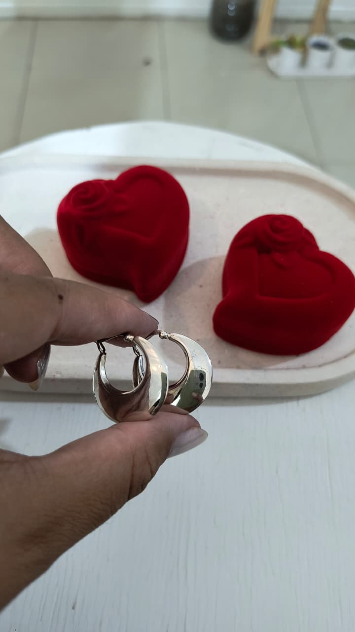 Argolla de plata inflada tipo canasta 