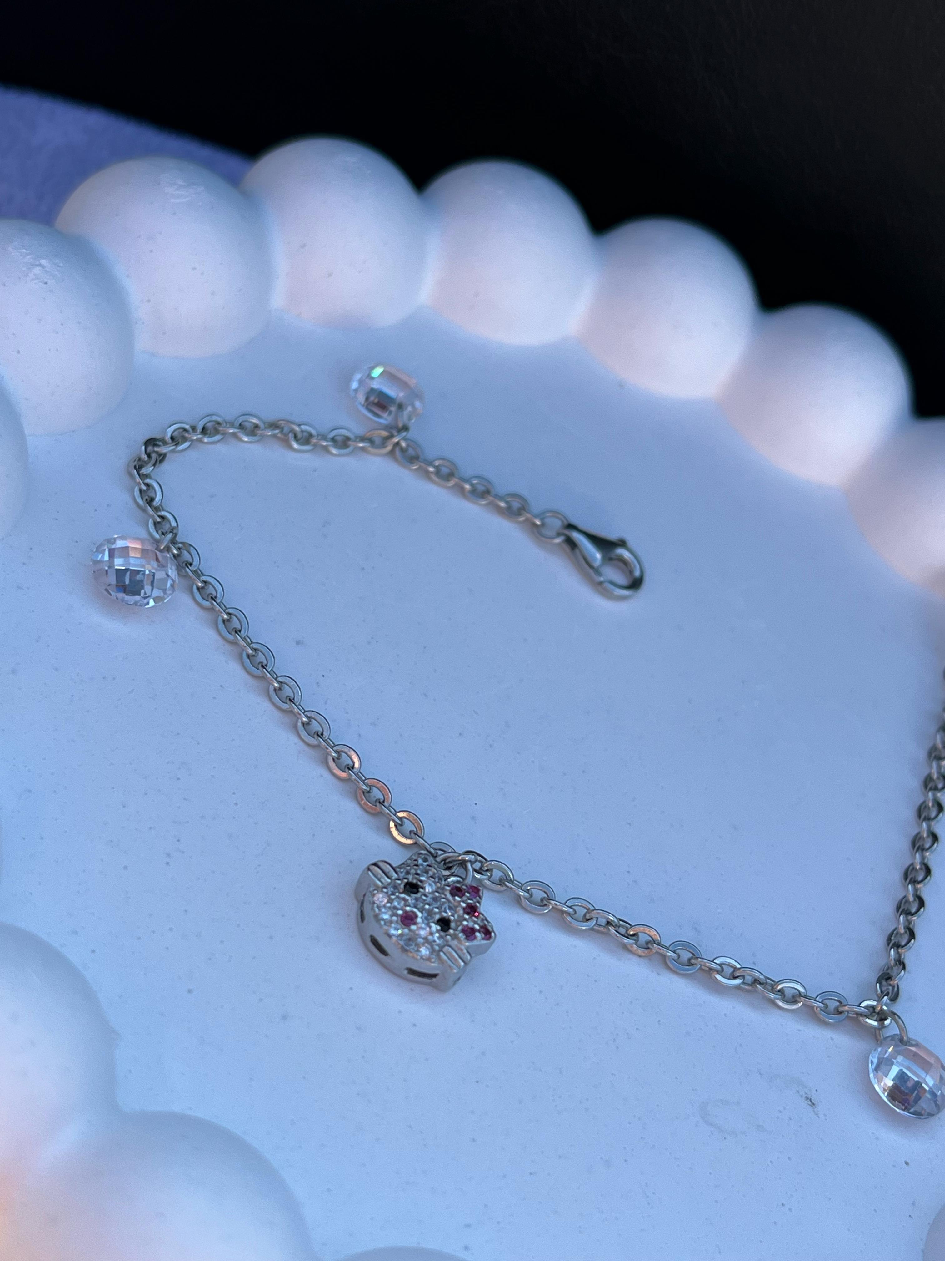 Pulsera con dije de hello kyte