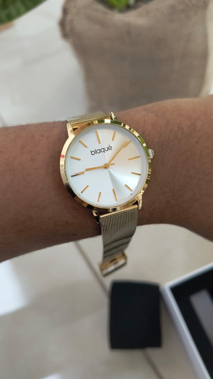 Reloj Blaqué dorado