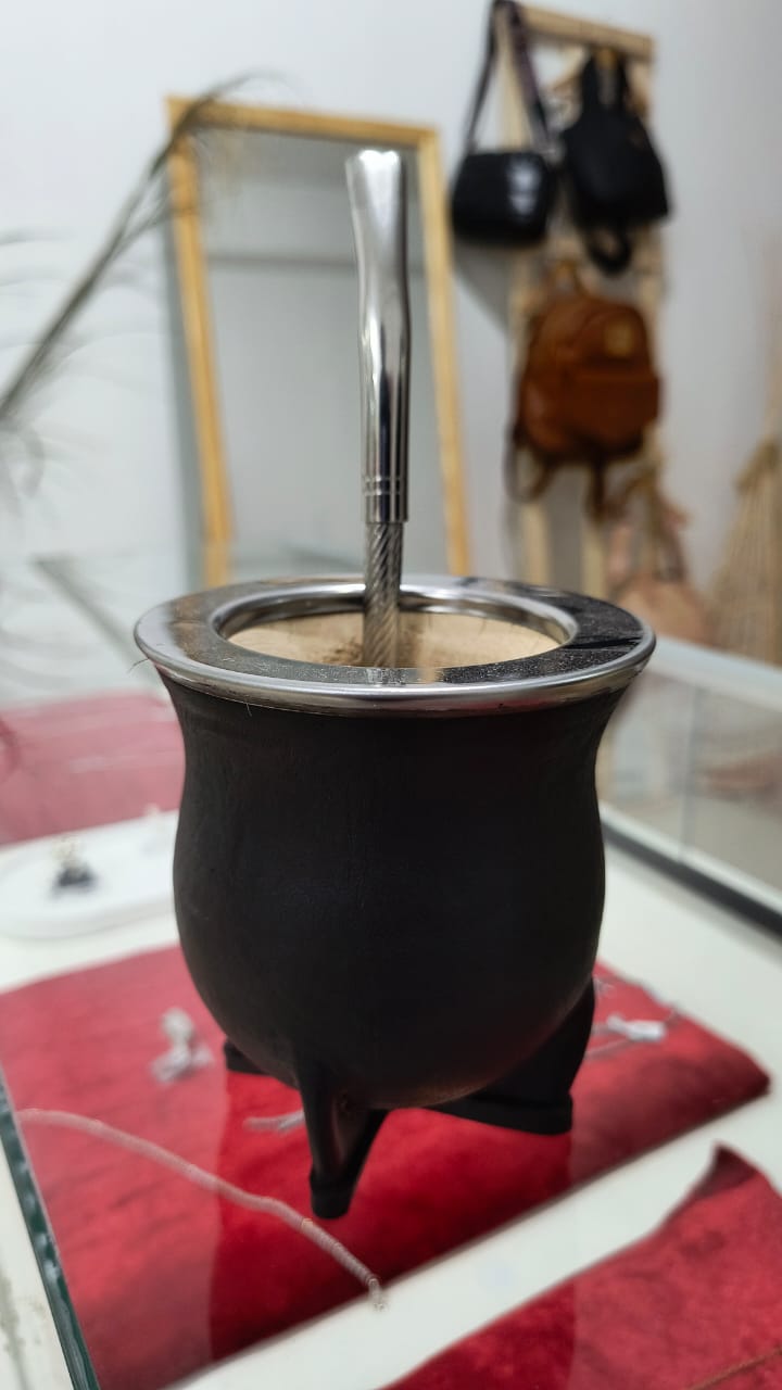 Mate camionero Uruguayo virola de acero (Solo el Mate)