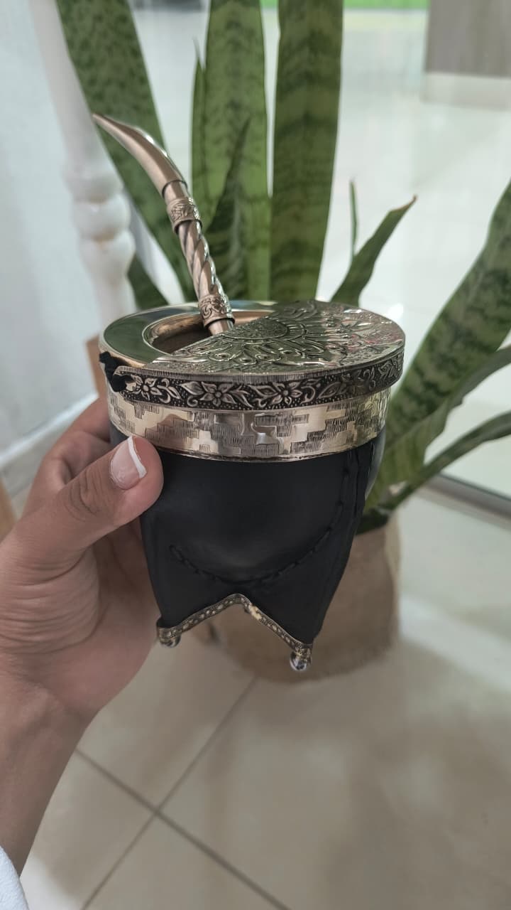 Mate imperial Uruguayo base y virola de alpaca (Solo el Mate)