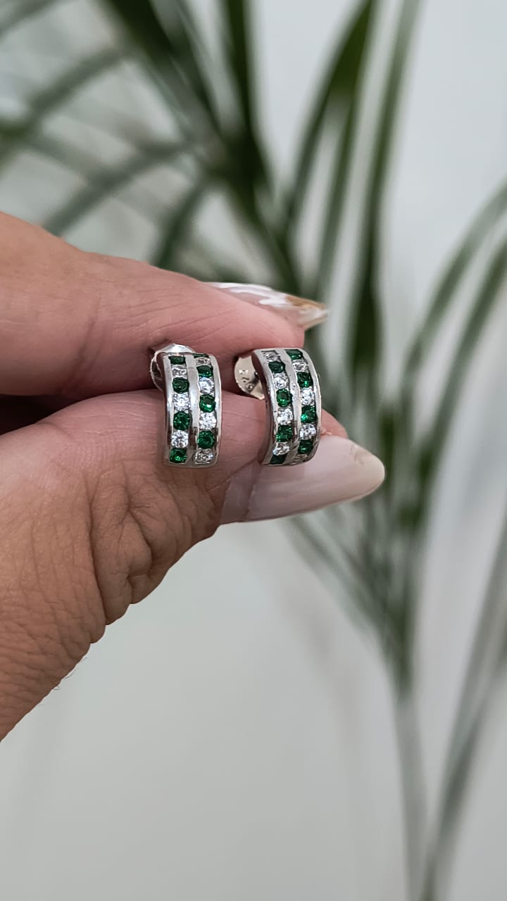 Aros semi argollas con cubic verdes y blancos