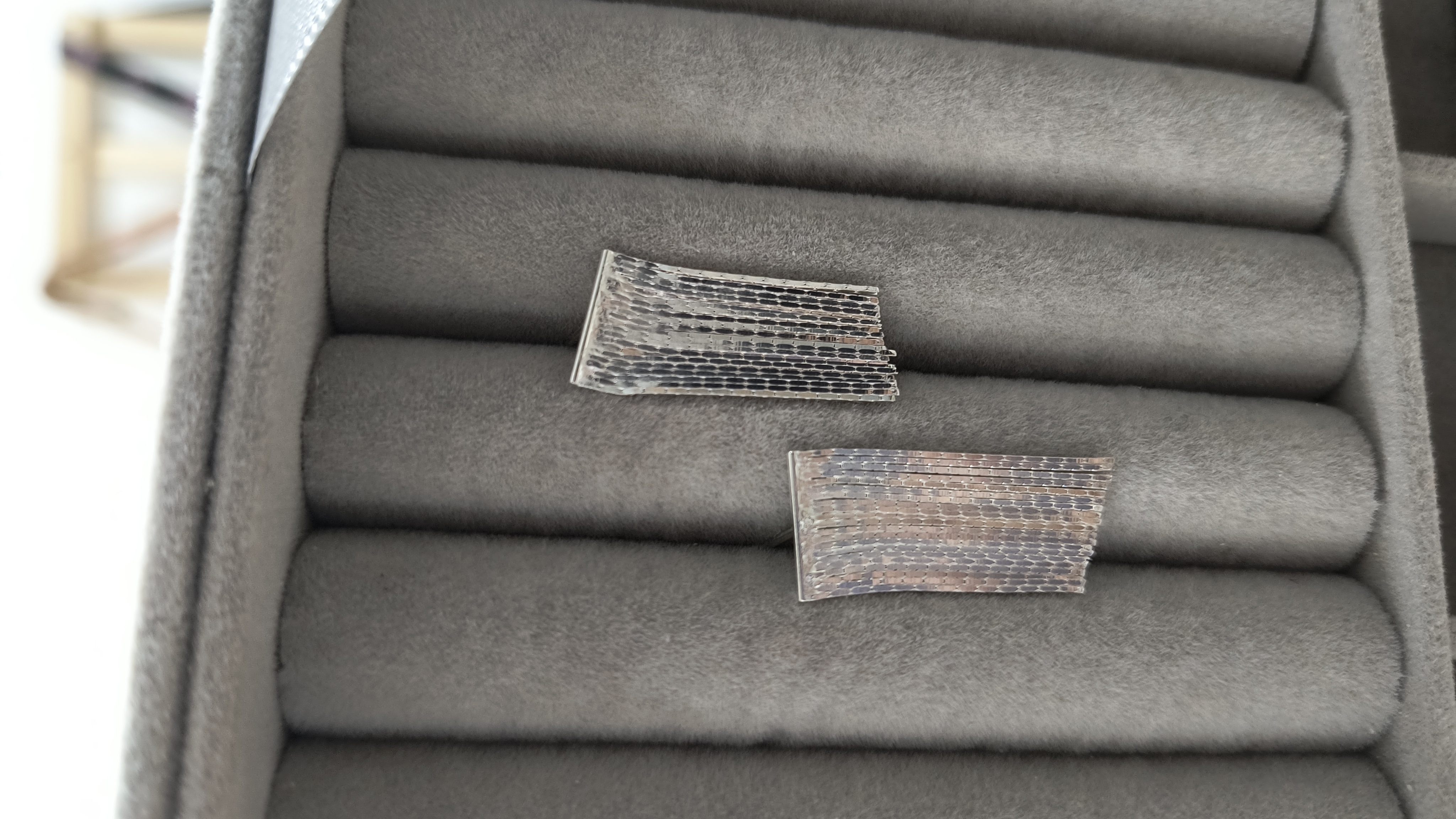 Aros colgantes con cadenas