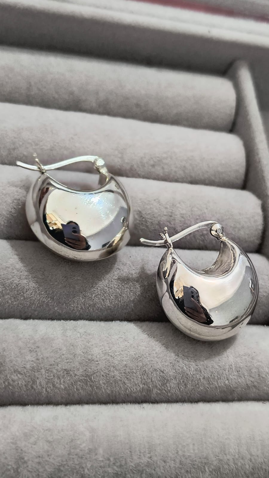 Argolla de plata inflada 