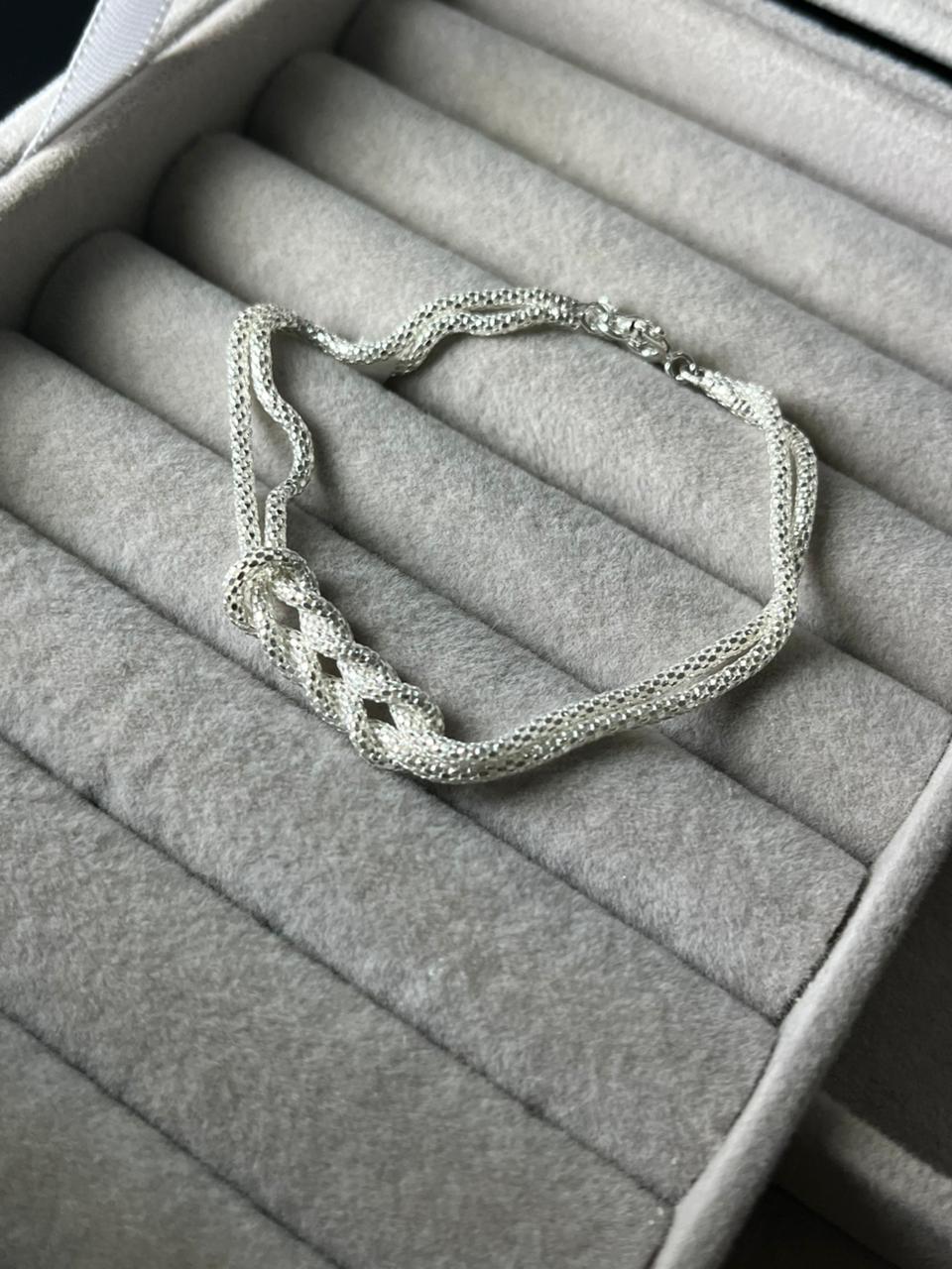 Pulsera de plata elegante