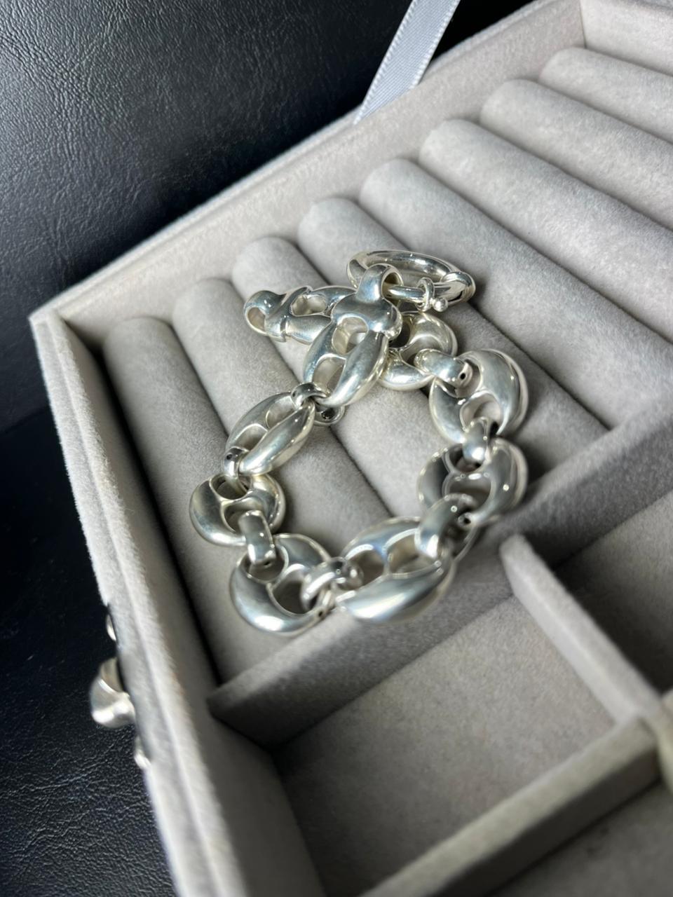 Pulsera plata inflada