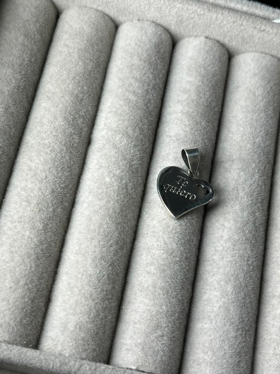 Dije corazón "Te quiero"
