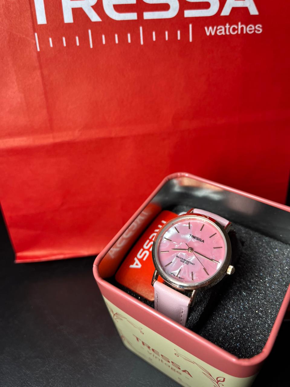 Reloj Tressa malla de cuero rosa