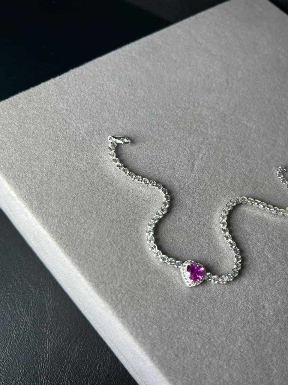 Pulsera de plata con piedra rosa