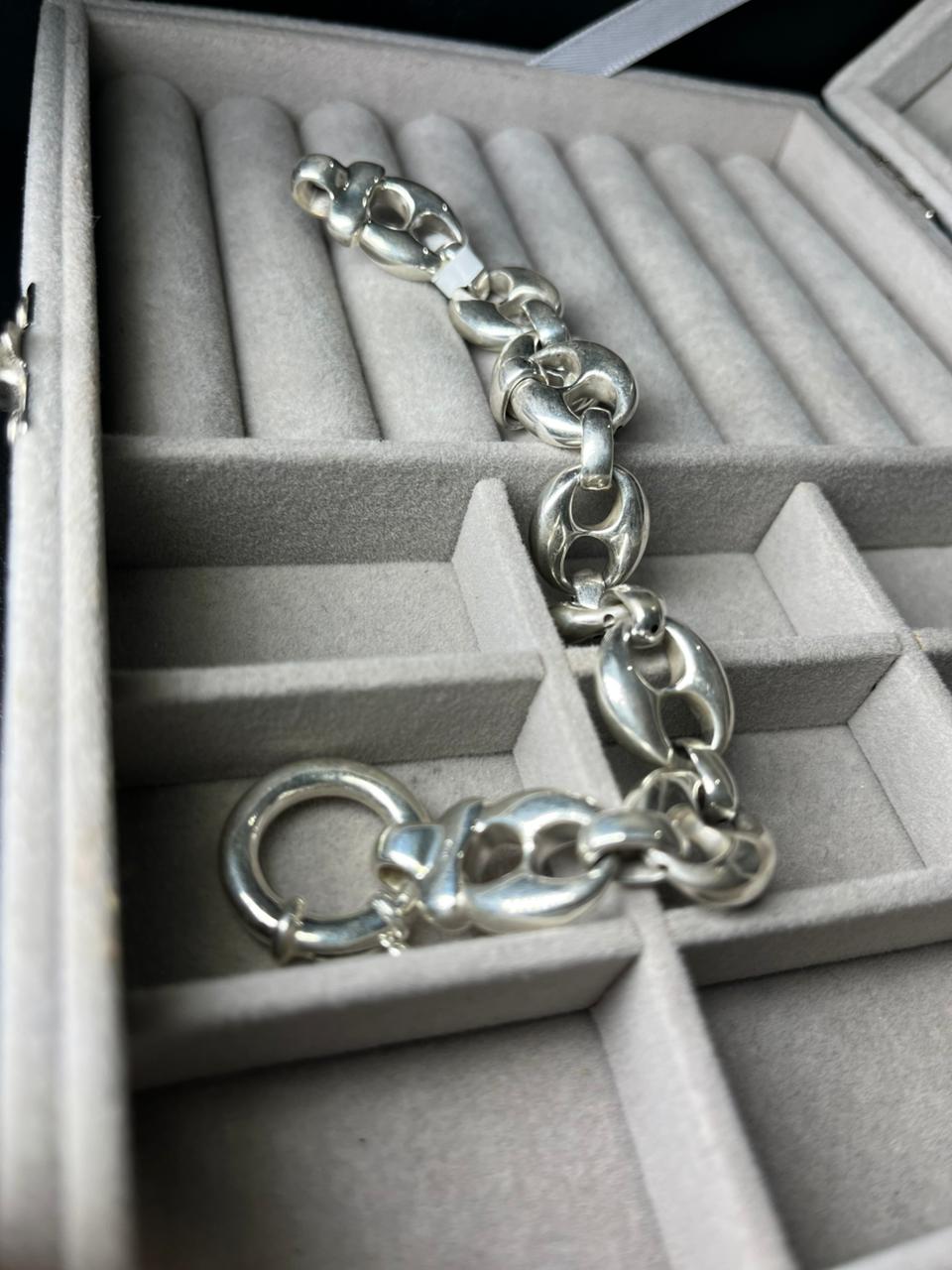Pulsera plata inflada