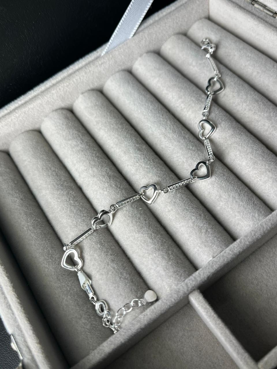 Pulsera con barra y corazon