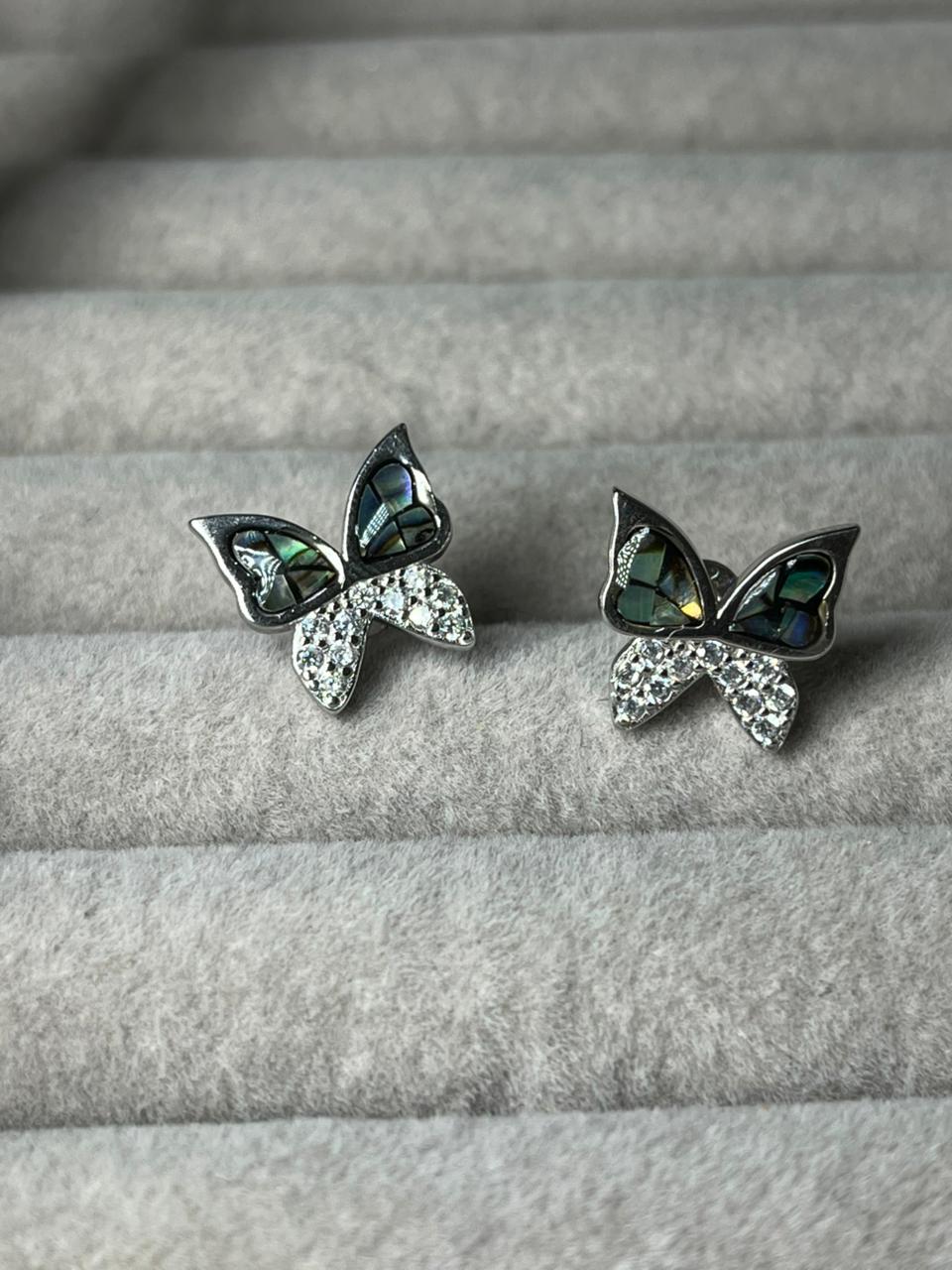 Aros pasantes mariposas con nácar 