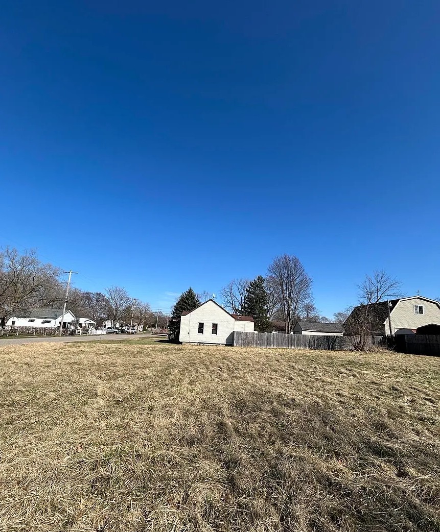 Burton - MI Allen St corner Euston St