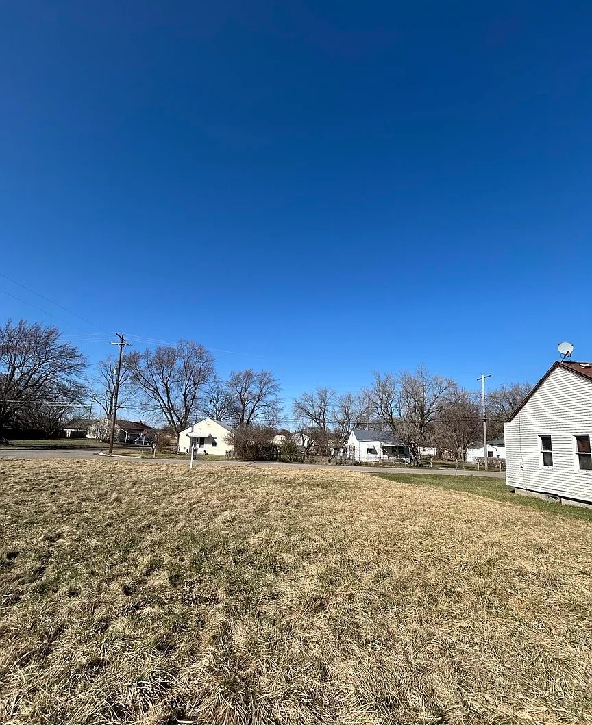 Burton - MI Allen St corner Euston St