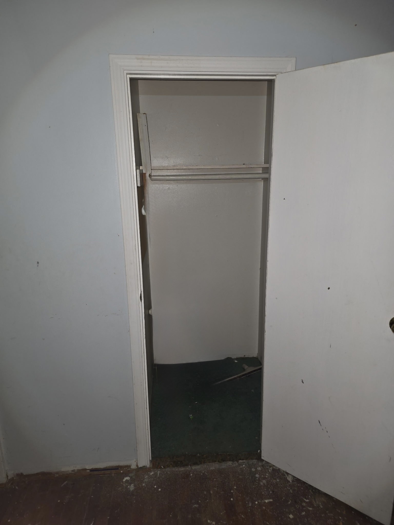 Topeka - KS 1927 SE Illinois Ave 