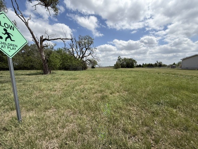 Canton - KS 109 S 1st St