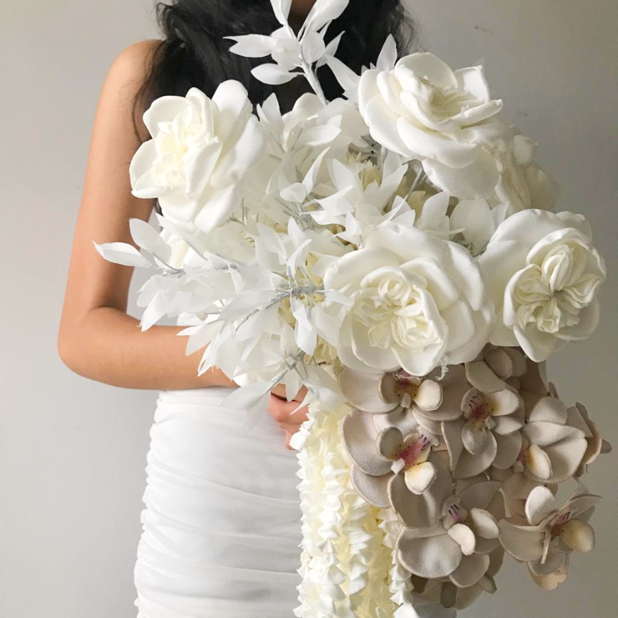 Elegante Ramo de Novia con orquídeas