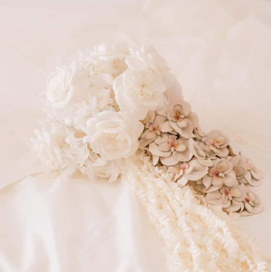 Elegante Ramo de Novia con orquídeas