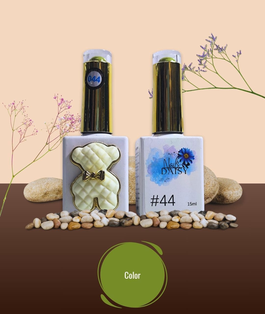 Semipermamente Daisy Nails 44