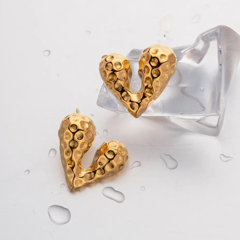 Teulrip Waterproof Hypoallergenic Stainless Steel Hammered Heart Stud Earrings for Girls & Women