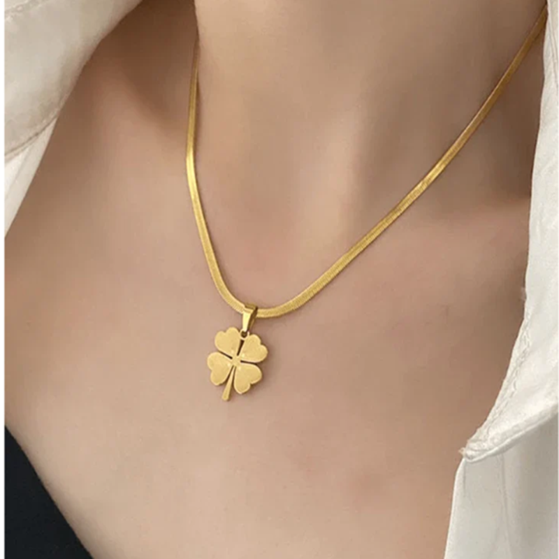 TEULRIP Stainless Steel Boho Snake Herringbone Blade Chain Necklace with Classic Clover Pendant for Girls & Women