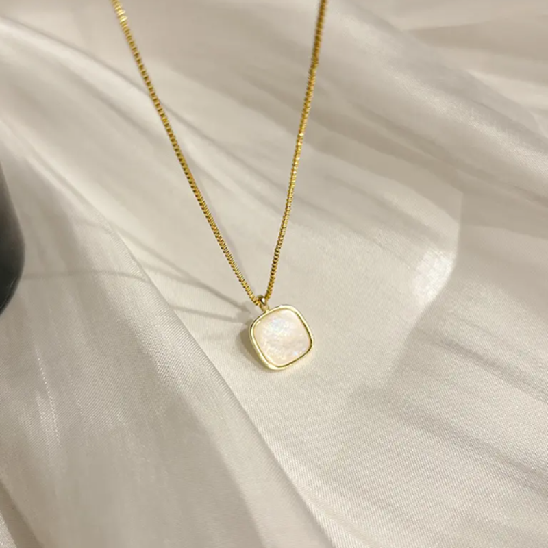 TEULRIP Stainless Steel Geometric Style White Pendant Necklace for Girls & Women