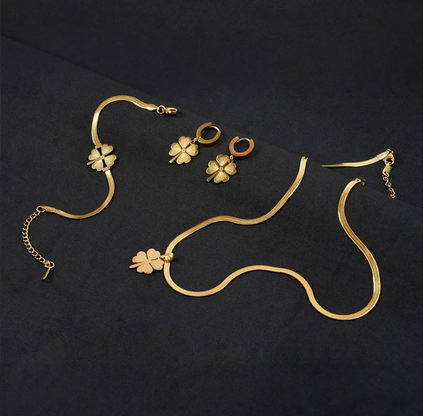 TEULRIP Anti-Tarnish Valentine Combo Set for Her – Stainless Steel Boho Snake Chain Clover Necklace, Titanium Steel Clover Earrings & Four-Leaf Clover Bracelet