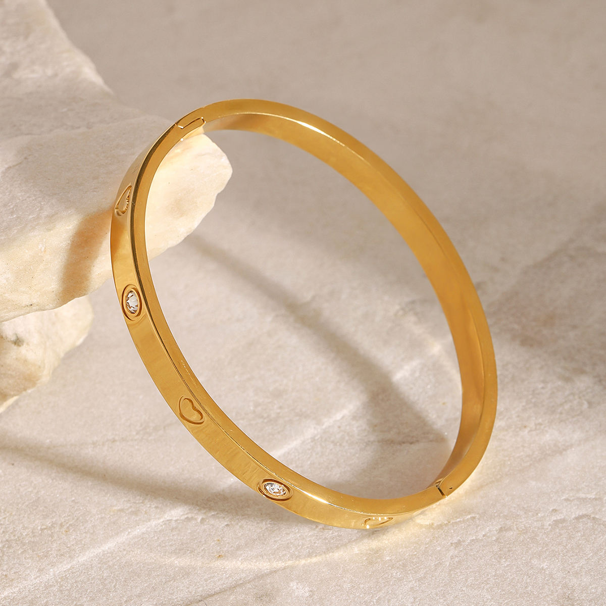 TEULRIP Gold Plated Stainless Steel Zircon Heart Bracelet for Women