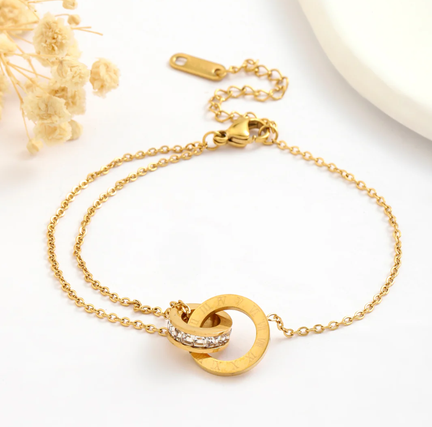 TEULRIP Titanium Steel Diamond Roman Numeral Circle Bracelet