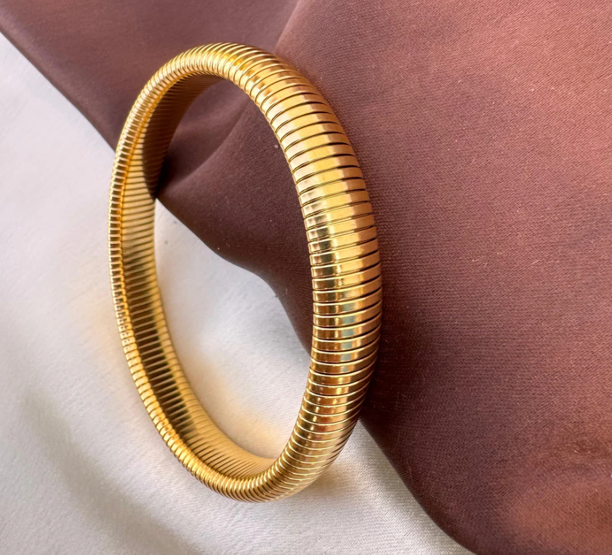 TEULRIP Gold Plated Stainless Steel Elastic Stripe Bracelet