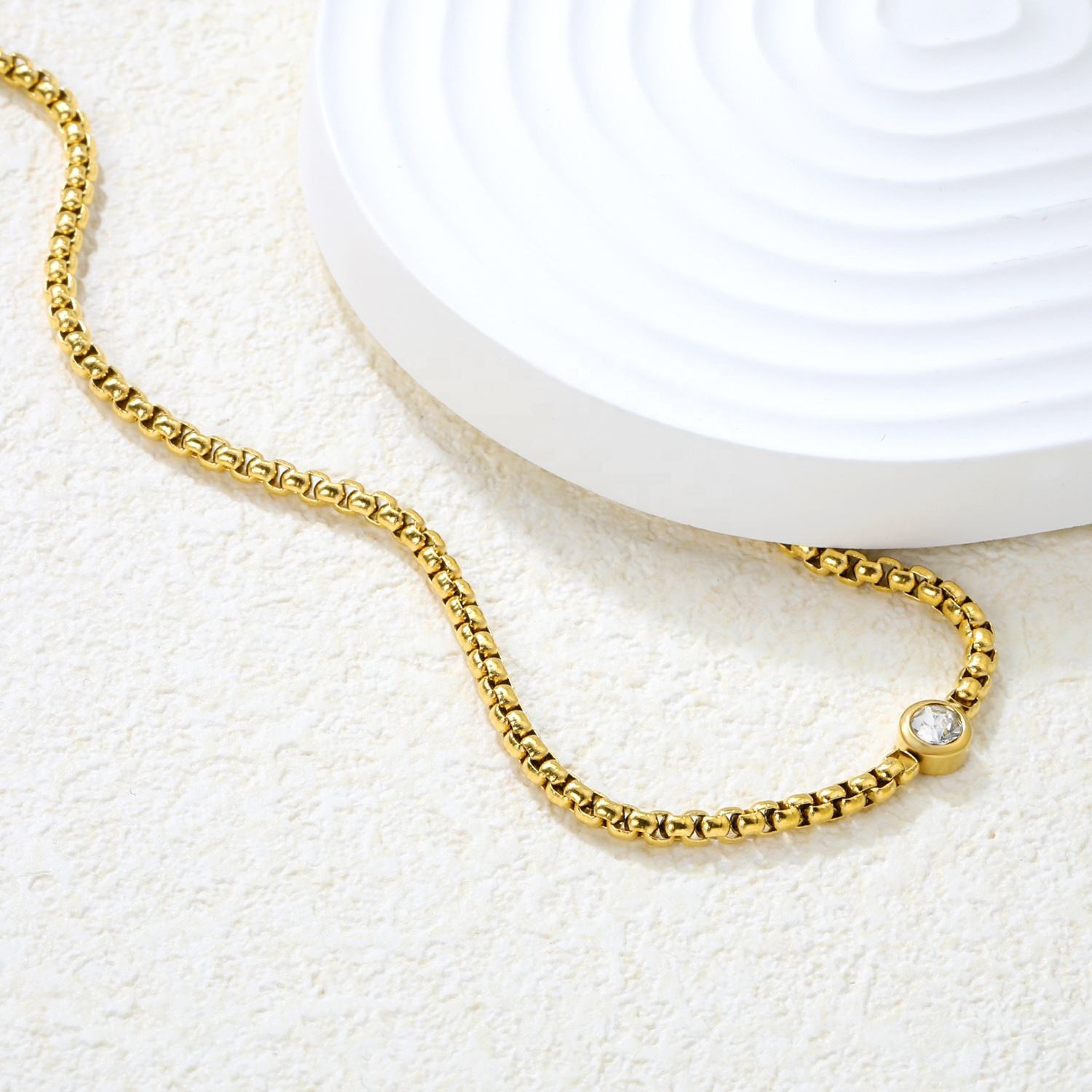 TEULRIP Gold Plated Stainless Steel Zircon Pendant Necklace for Women