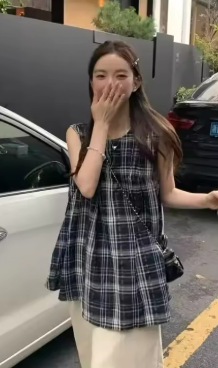 Sleeveless Plaid Top
