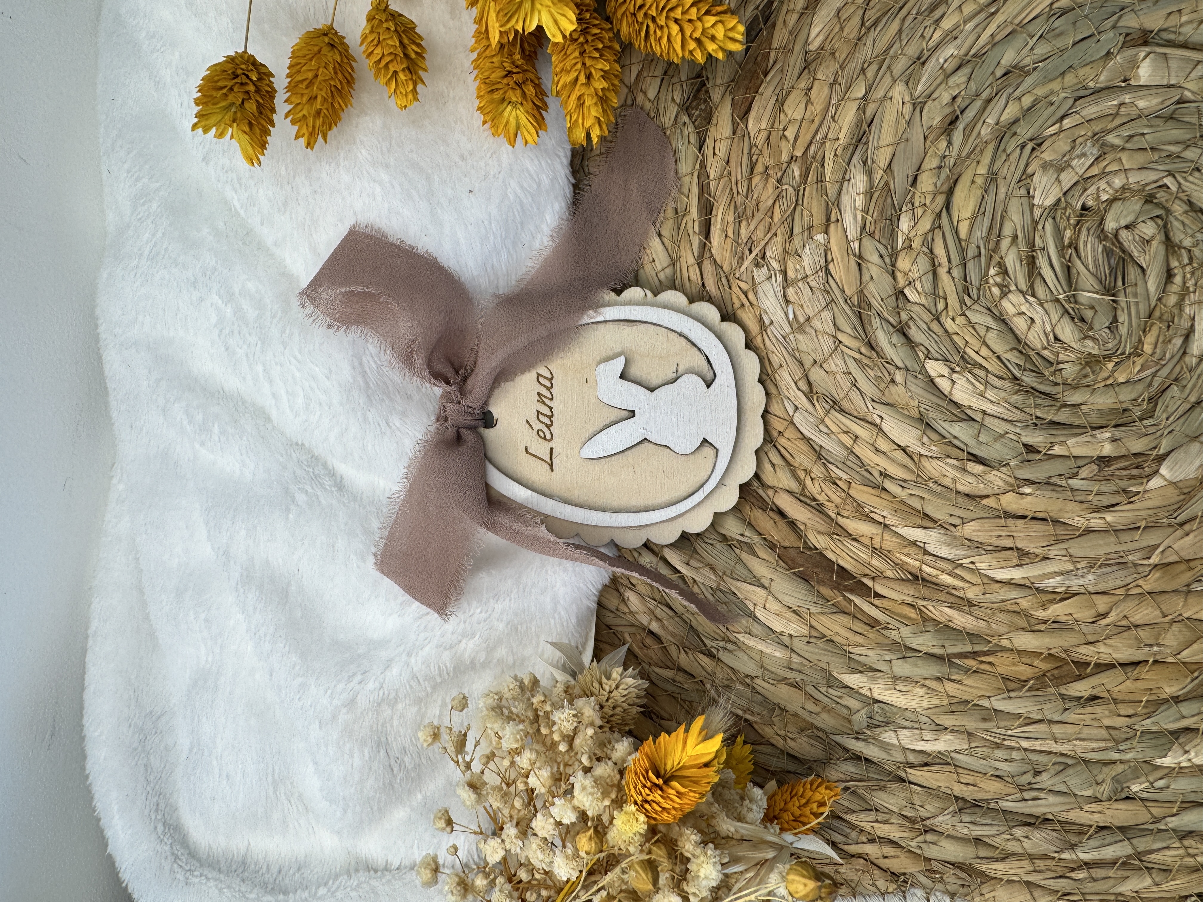 Médaillon "Dentelle" lapin 