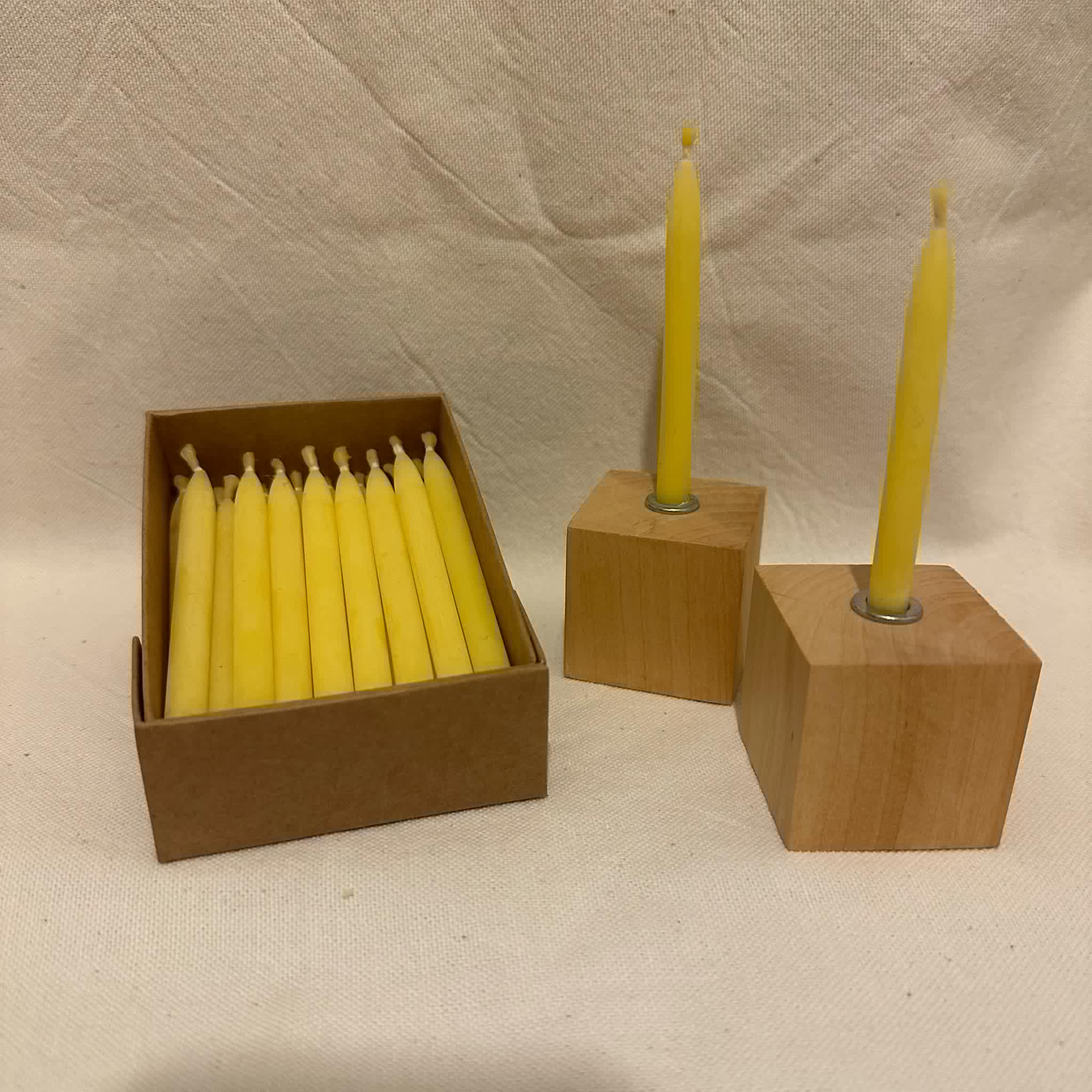 Geltonos gimtadienio žvakutės 25 vnt.