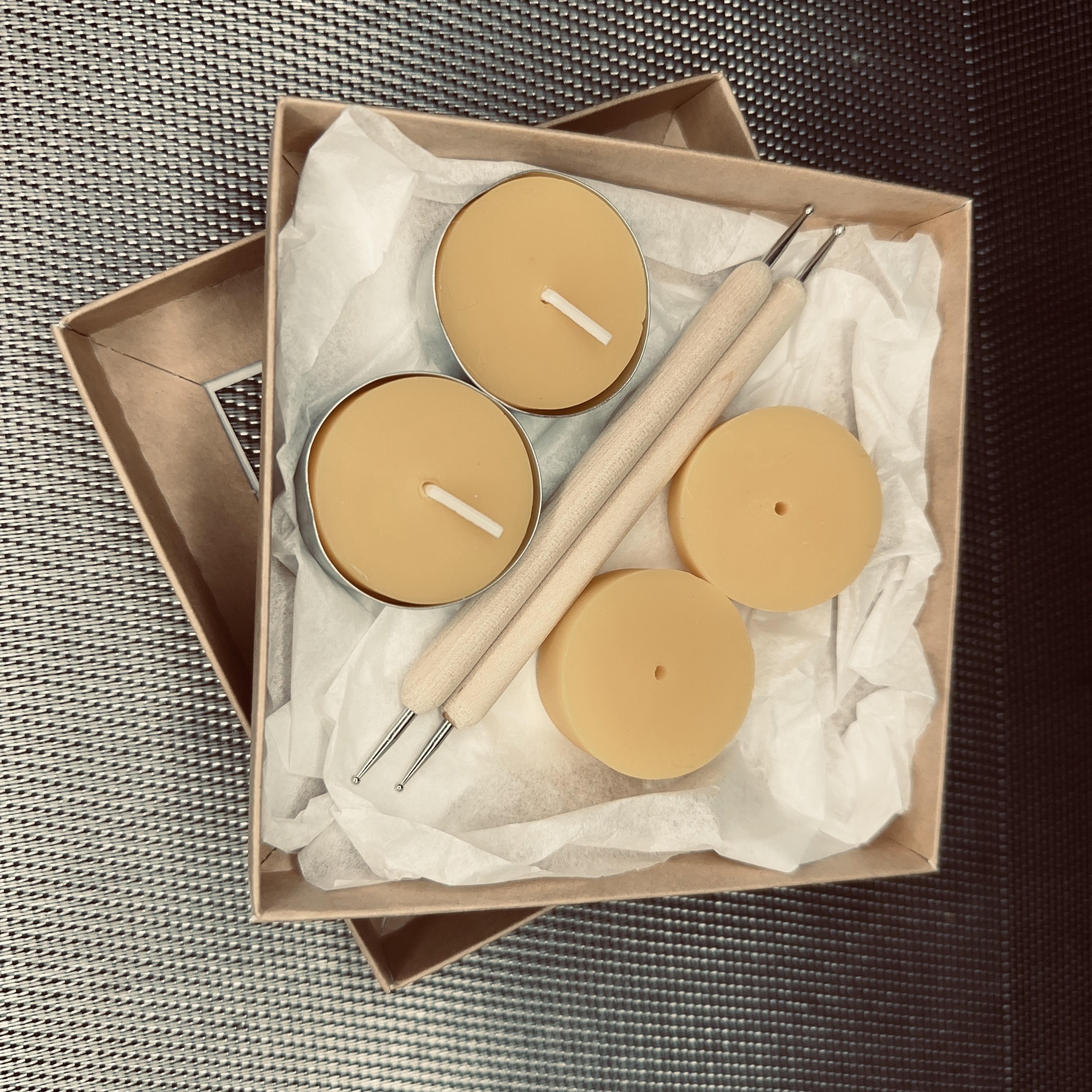 Natūralaus bičių vaško kiaušinių marginimo rinkinys