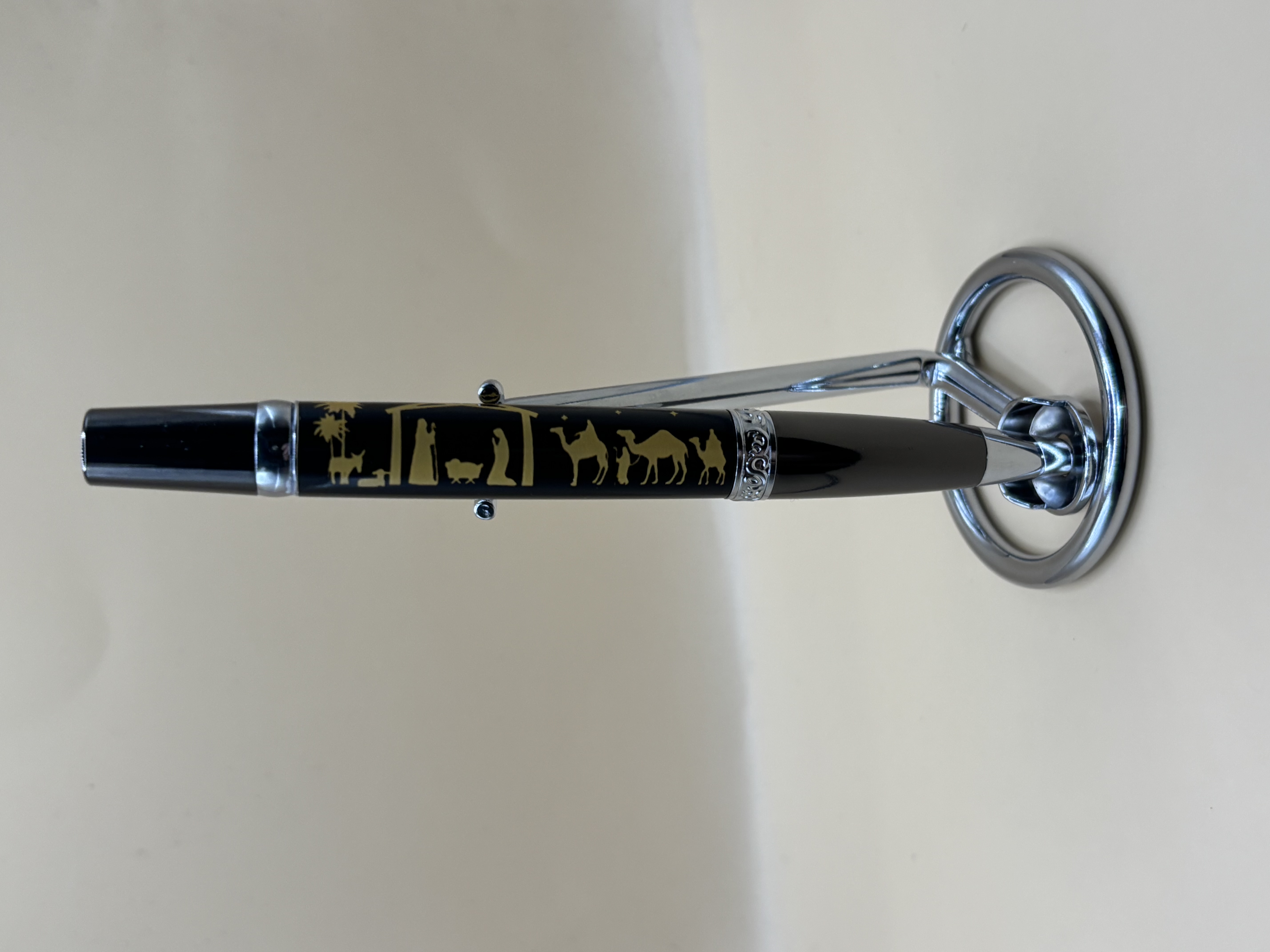 Nativity scene pen