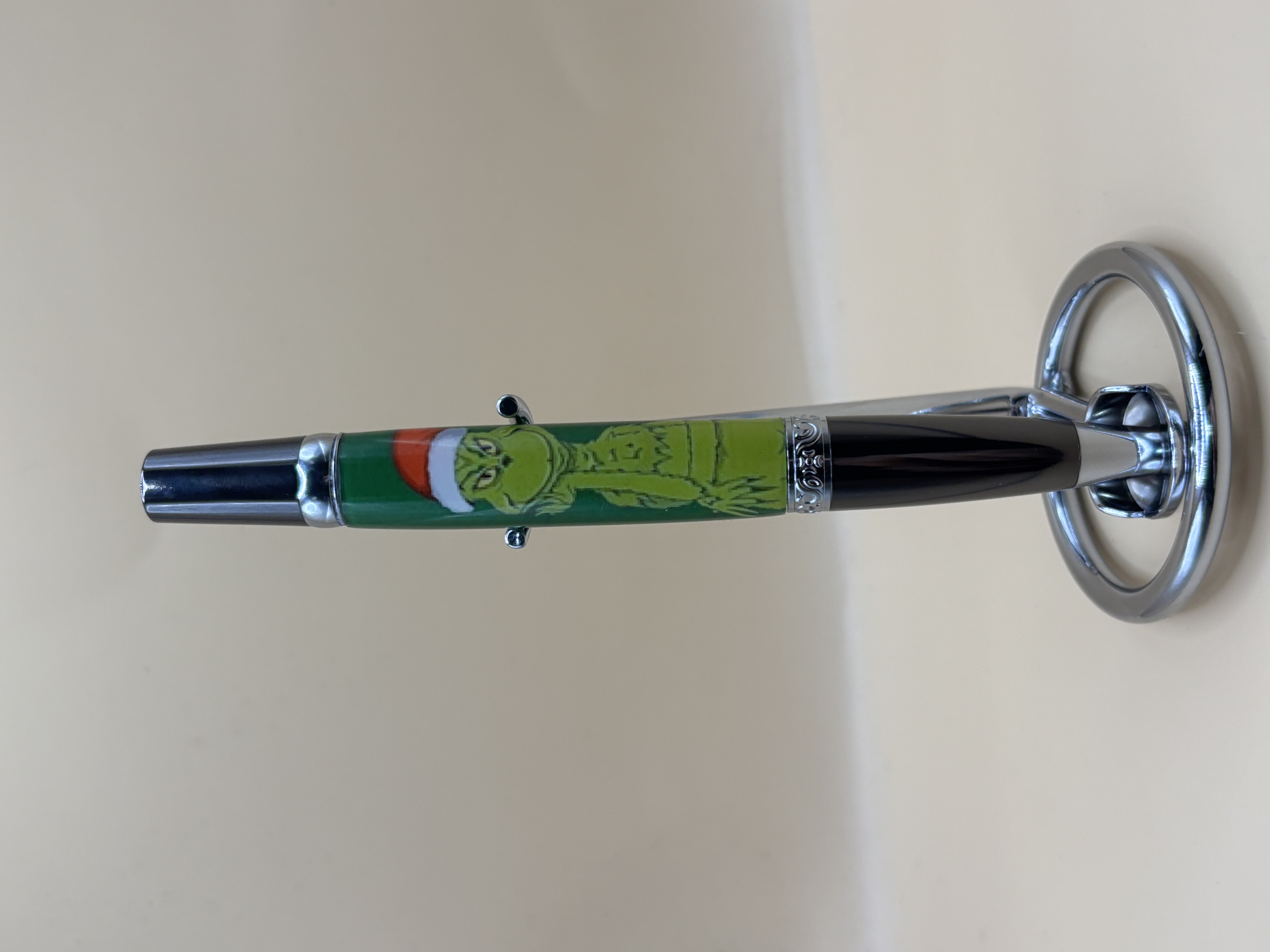 Grinch pen