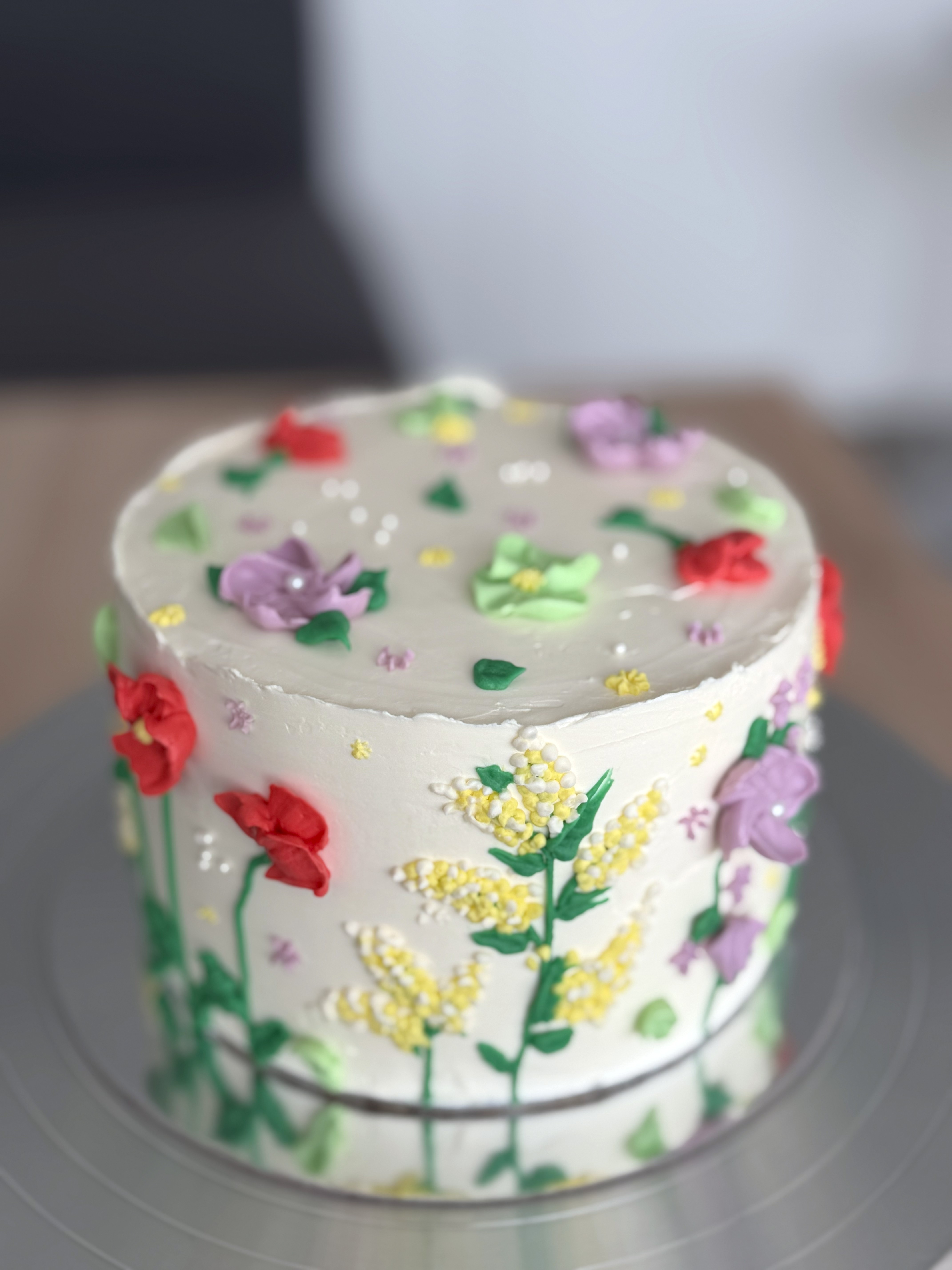 Flower Cake – torta  s ručne zdobenými kvetmi