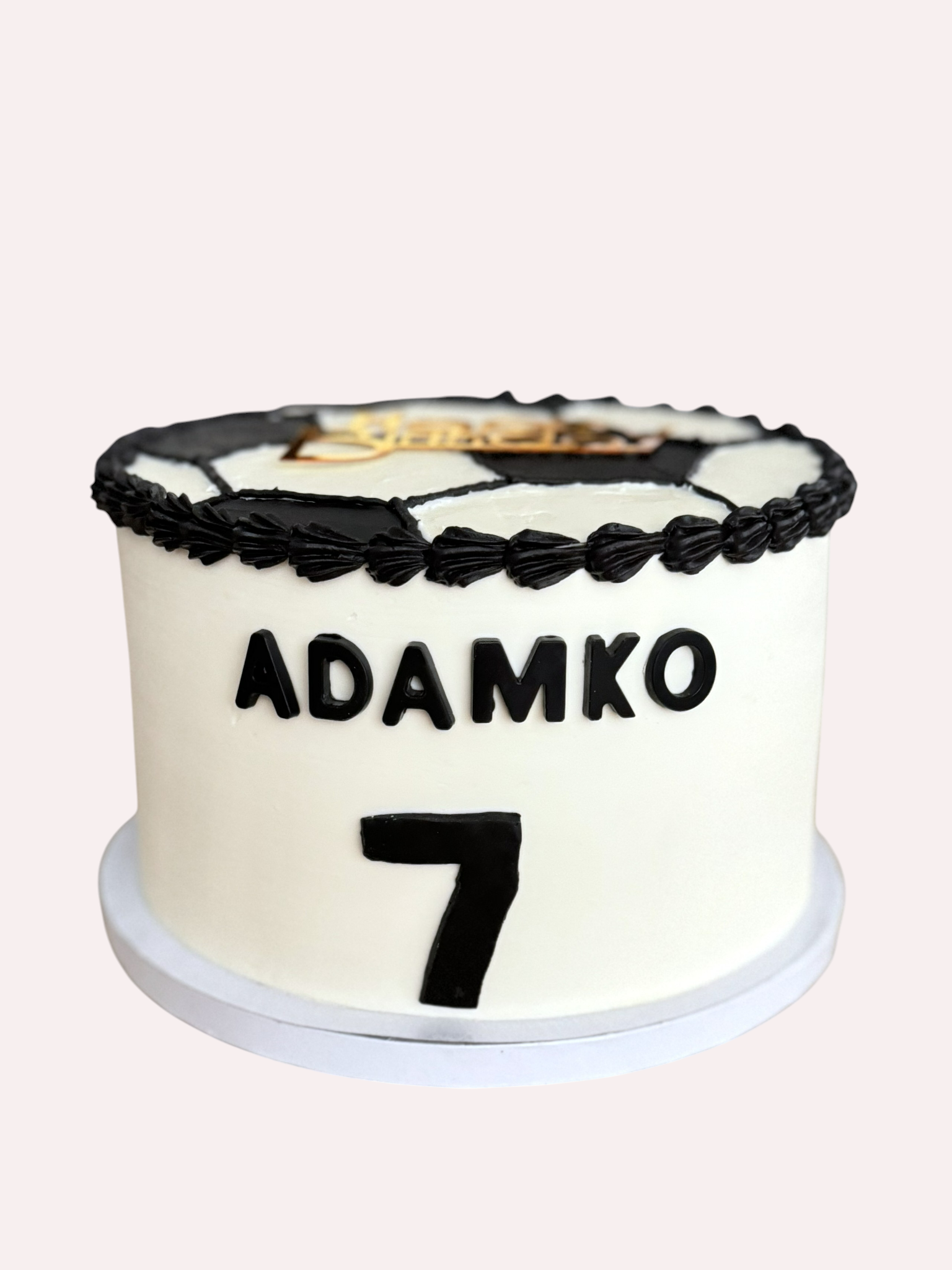 Futbalová torta pre malých šampiónov ⚽🏆