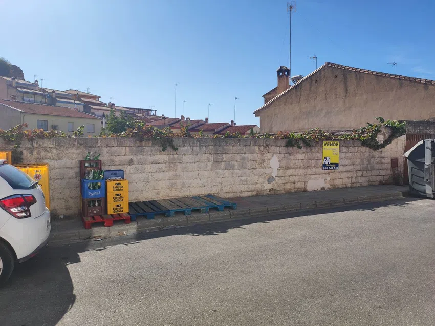 Terreno en venta en calle Victoria Eugenia, 28