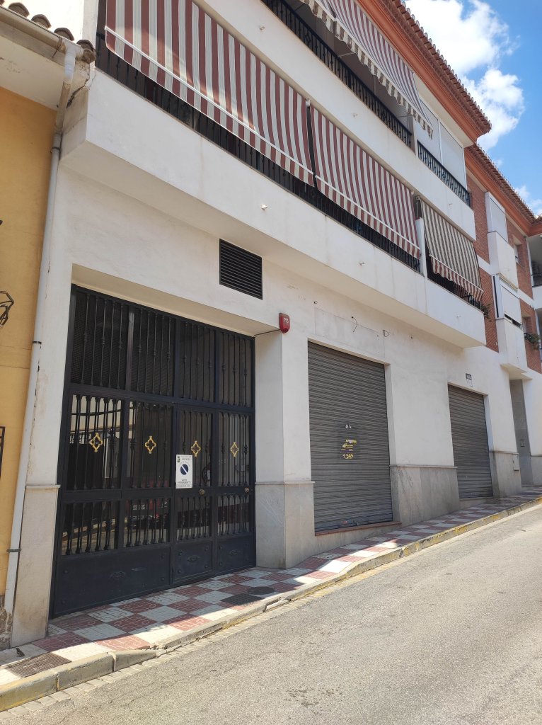 Local en venta en Calle Parras, 3