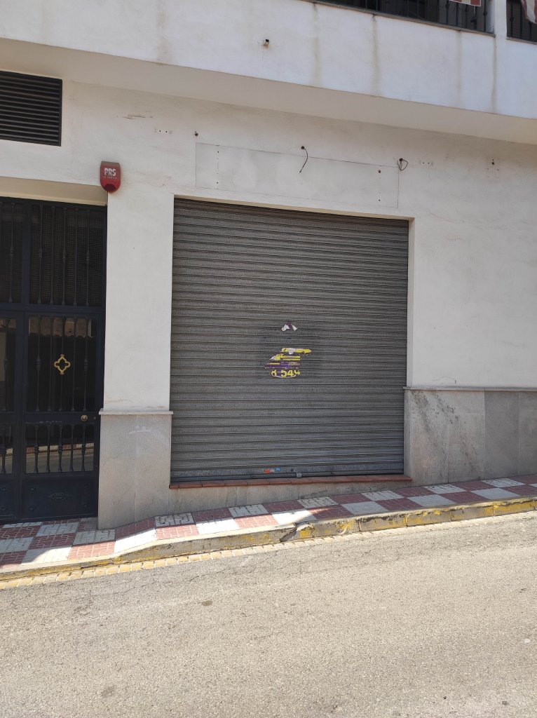 Local en venta en Calle Parras, 3