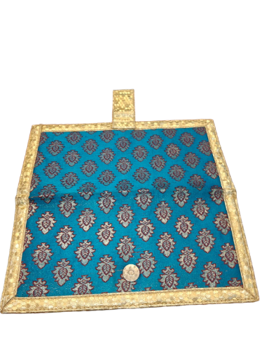  SILK PASSPORT WALLET