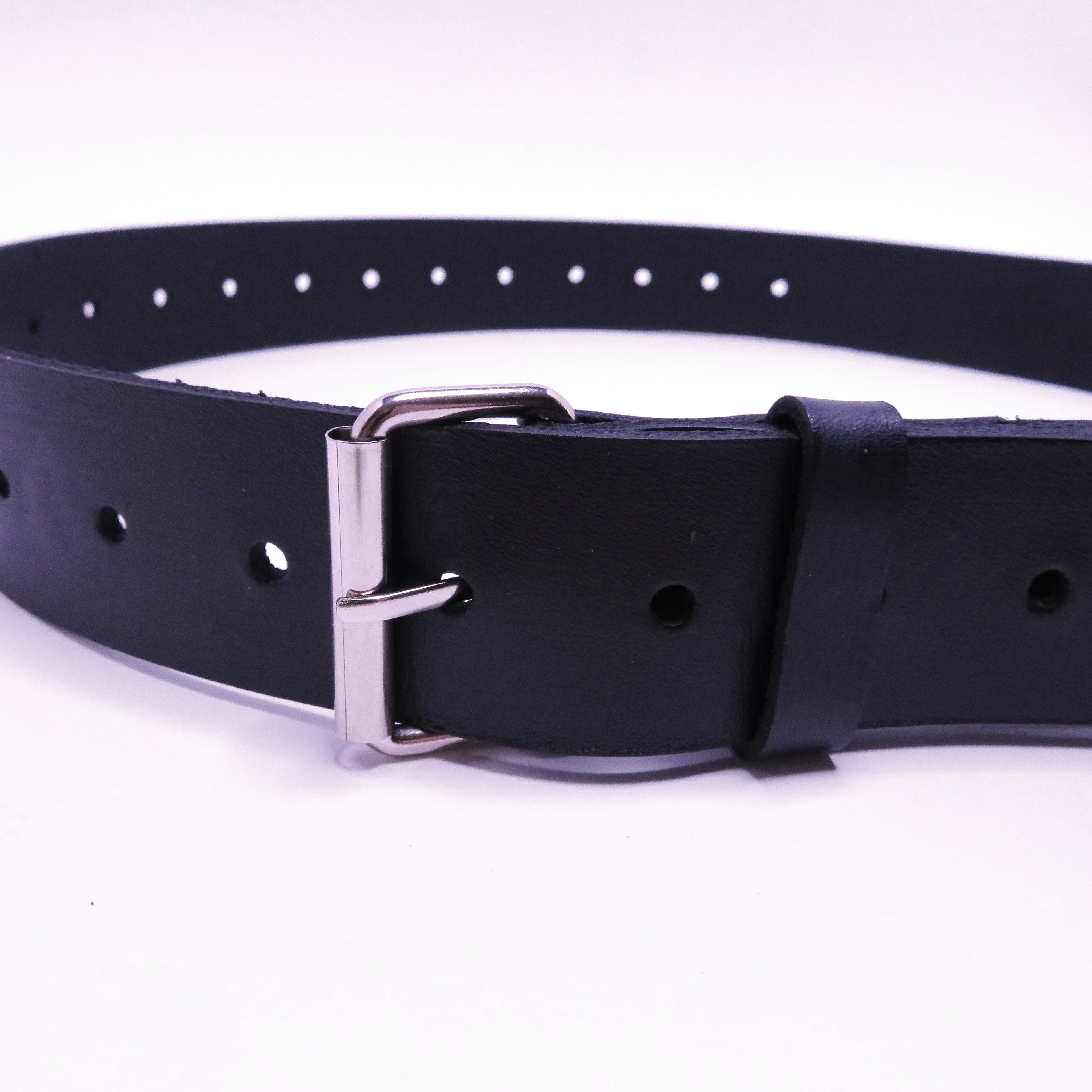 Versatile Black Leather Hobble Belt – Fashion & Restraint in One