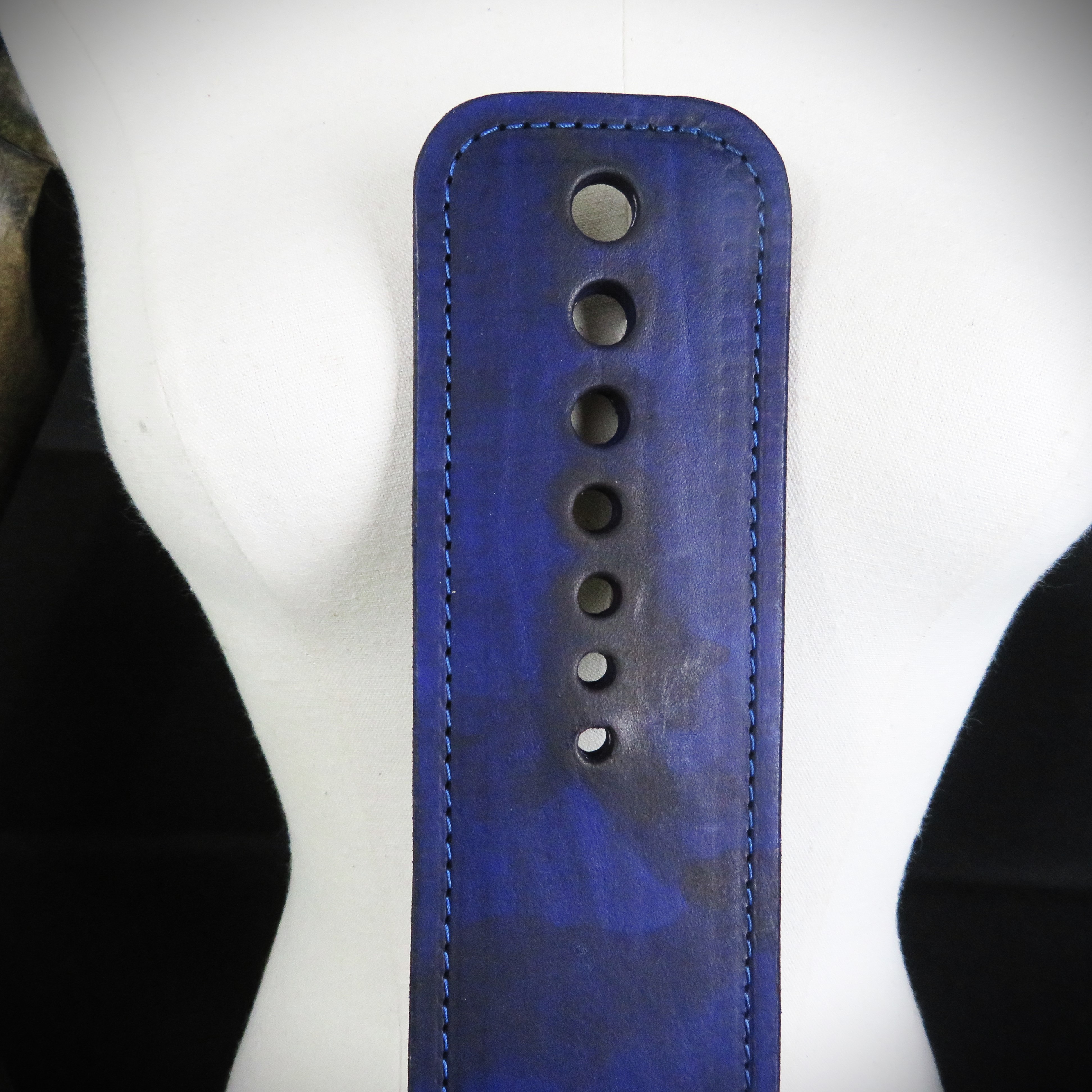 Handmade Purple Leather Spanking Paddle – Elegance & Sensory Intensity