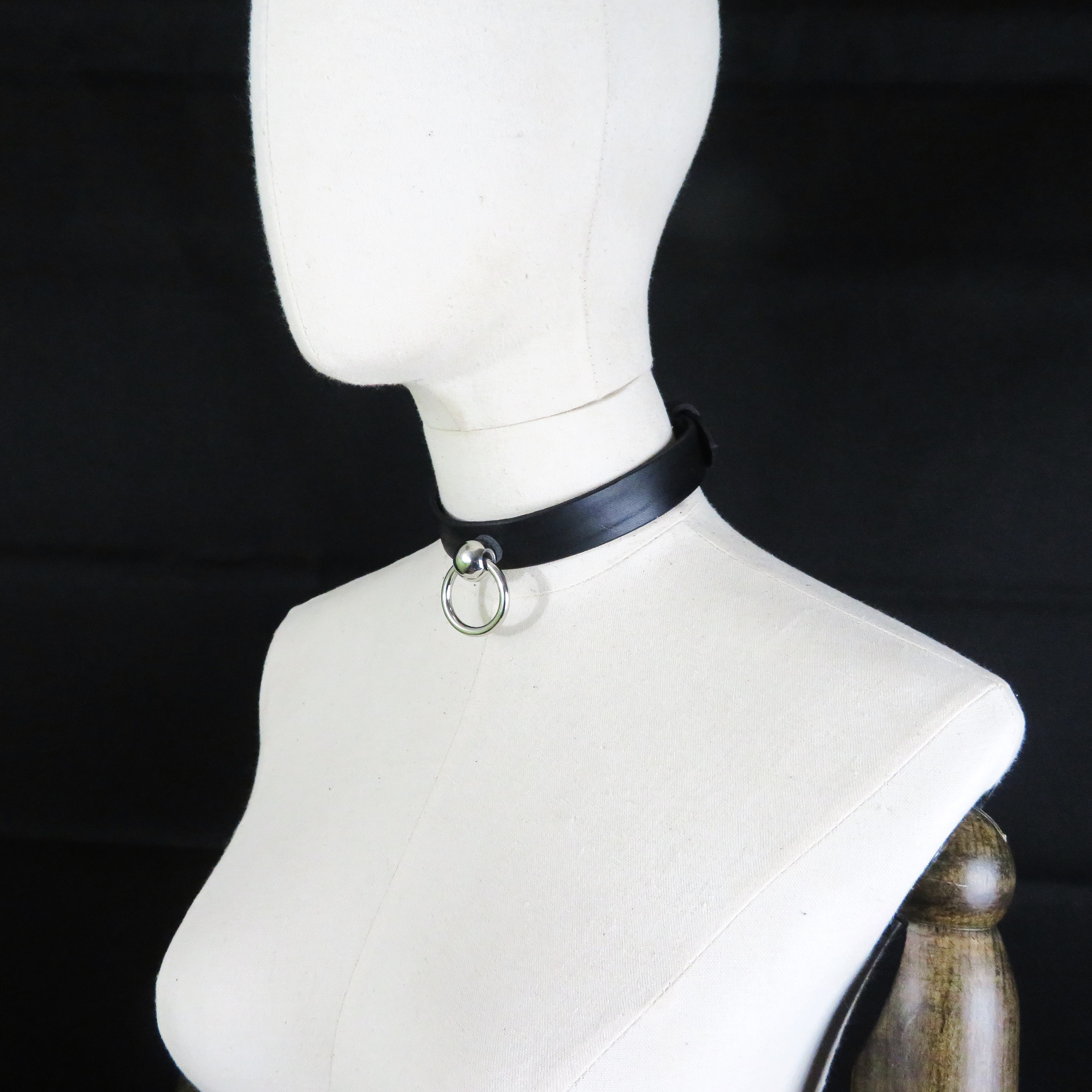 Handmade Black Leather BDSM Collar – Elegant & Durable Choker