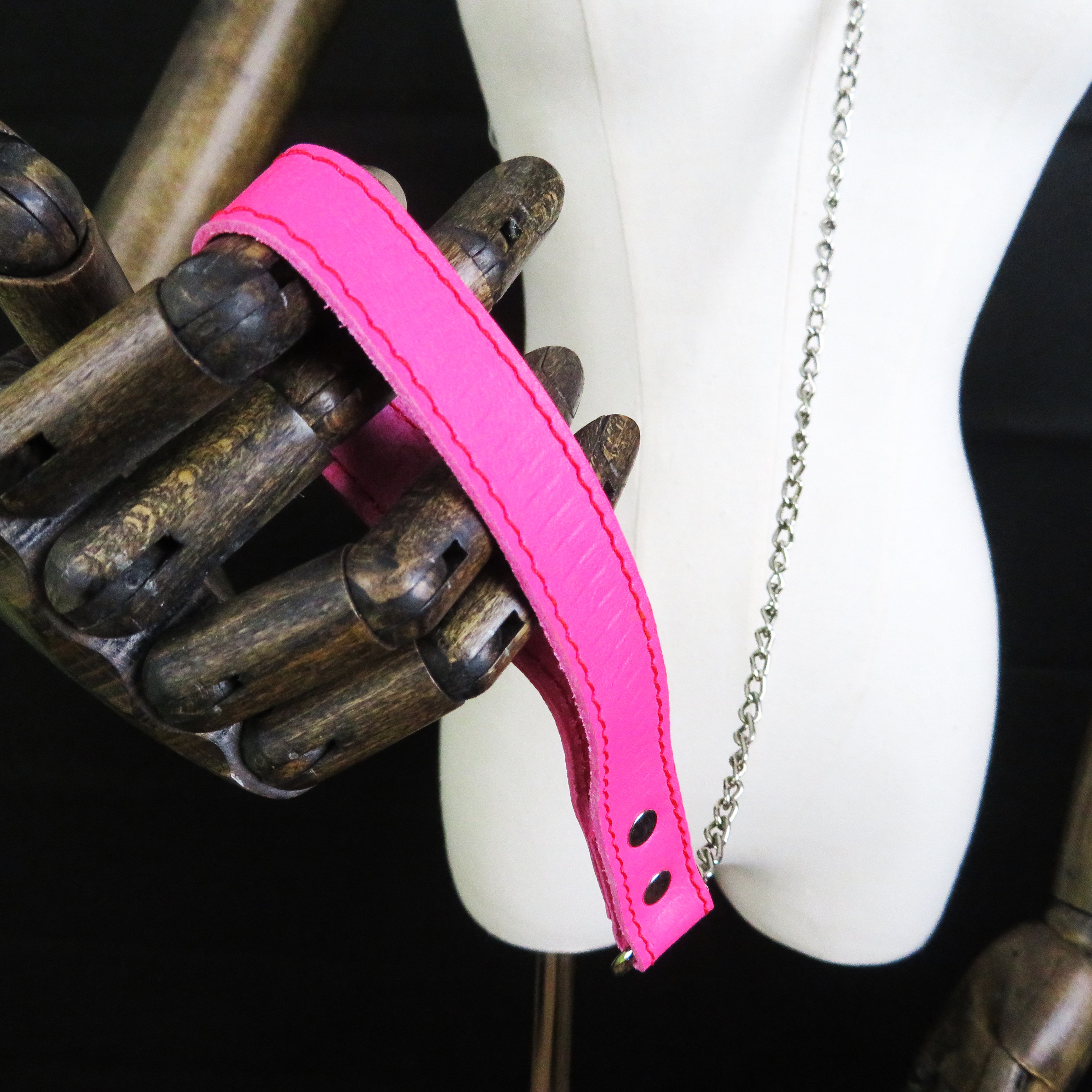 Handmade Pink Leather & Chain Leash – Elegant & Kinky Bondage Accessory