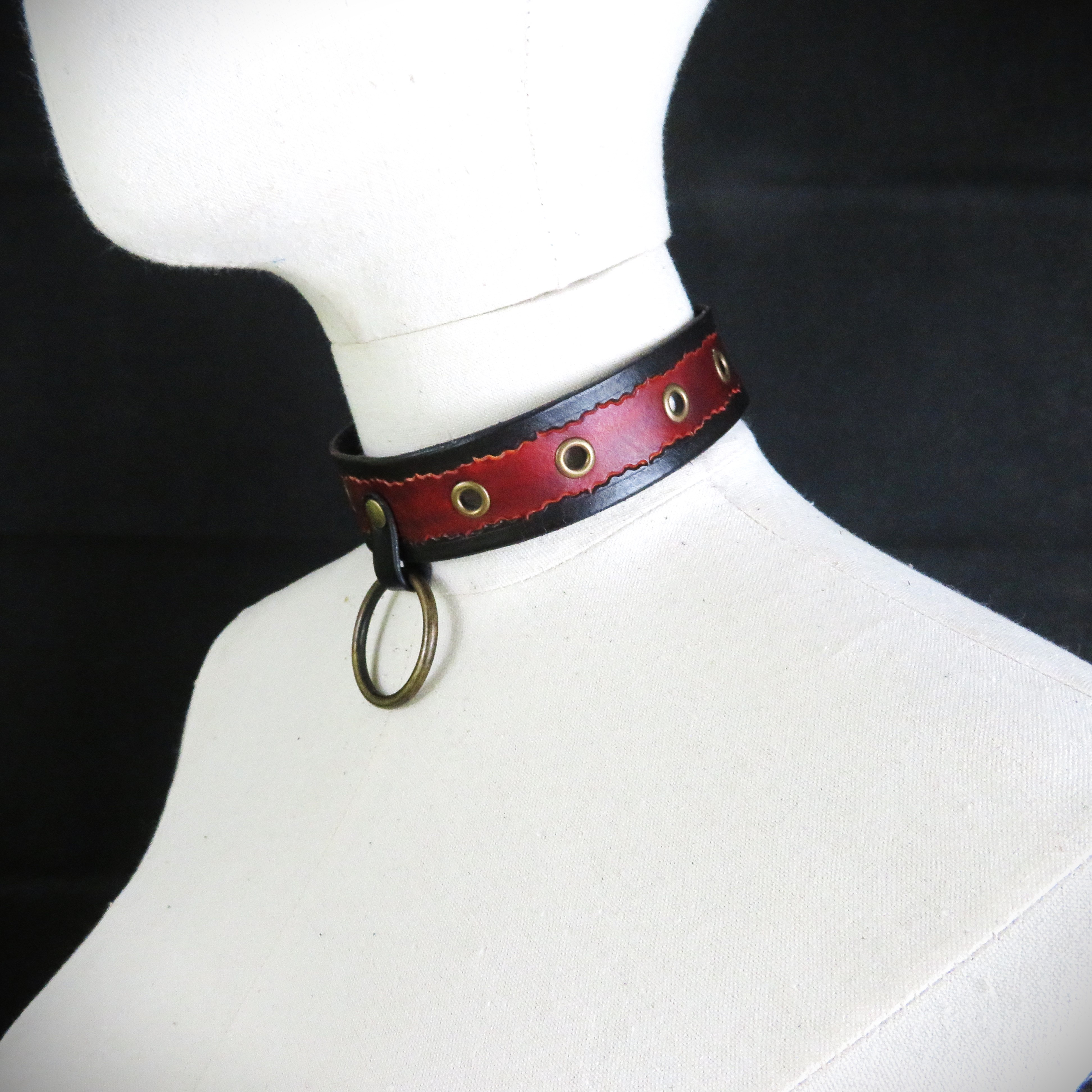 Handmade Vegetable-Tanned Leather Collar – Edgy & Unique