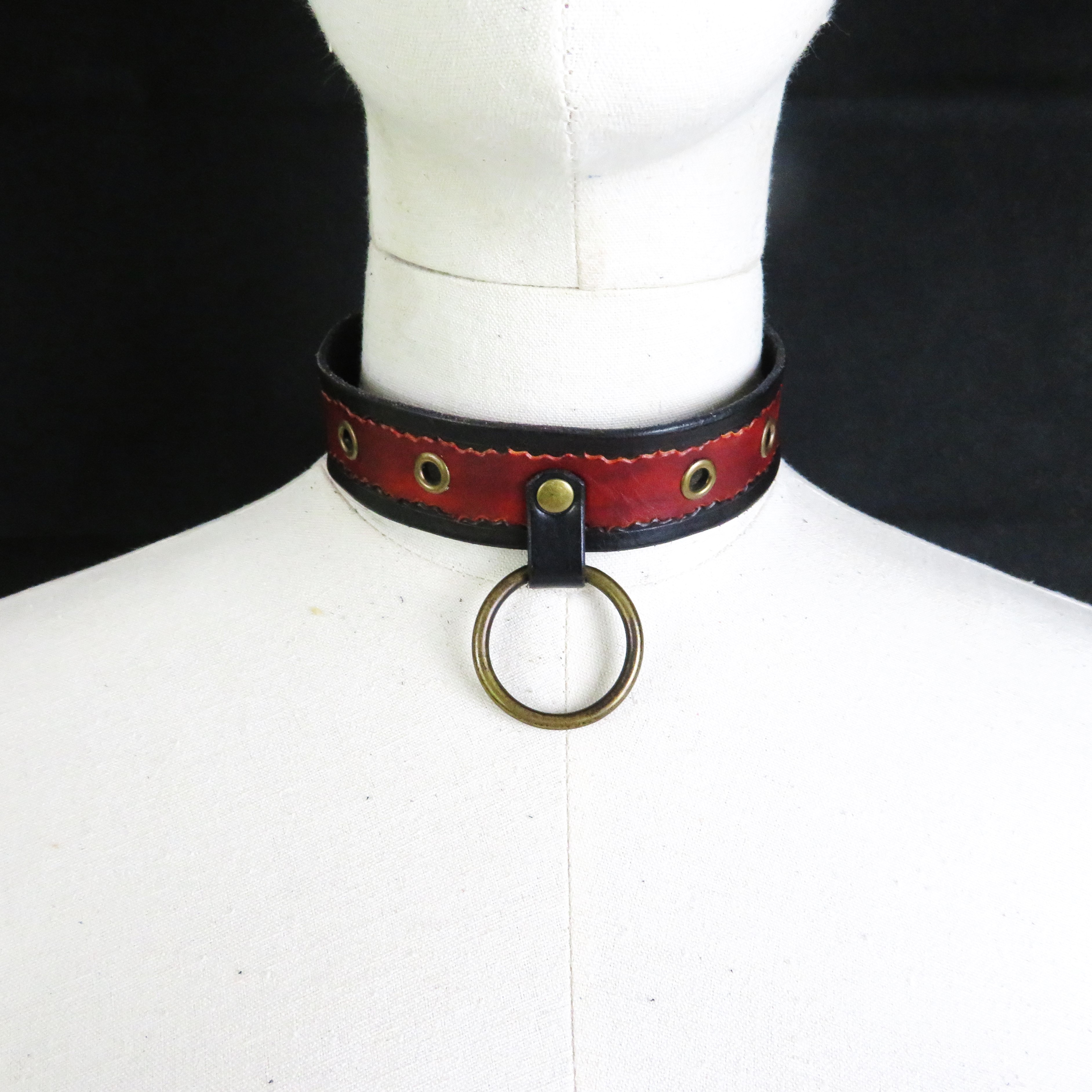 Handmade Vegetable-Tanned Leather Collar – Edgy & Unique